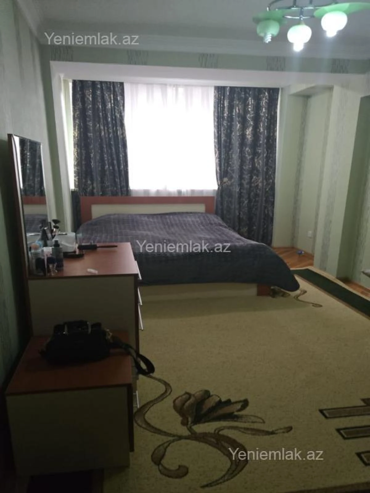 Satılır 3 otaqlı köhnə tikili 80 m²