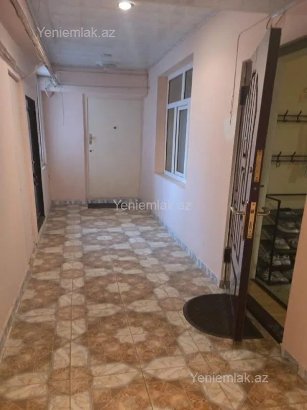 Satılır 3 otaqlı köhnə tikili 80 m²