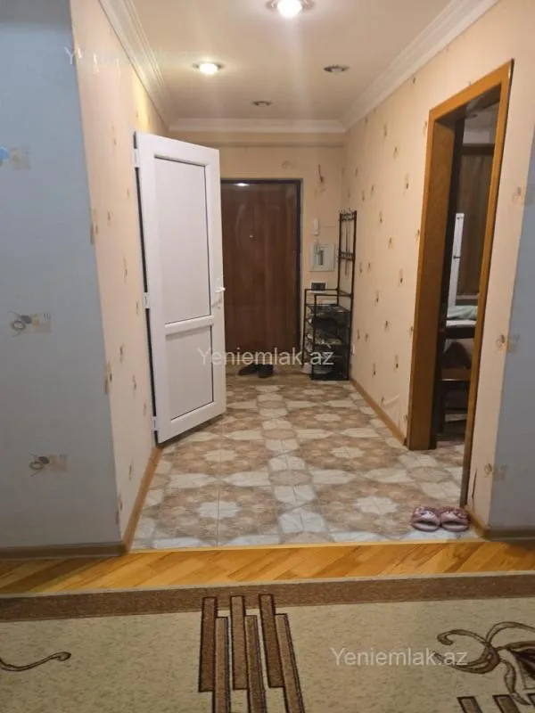 Satılır 3 otaqlı köhnə tikili 80 m²