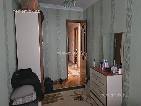 Satılır 3 otaqlı köhnə tikili 80 m²