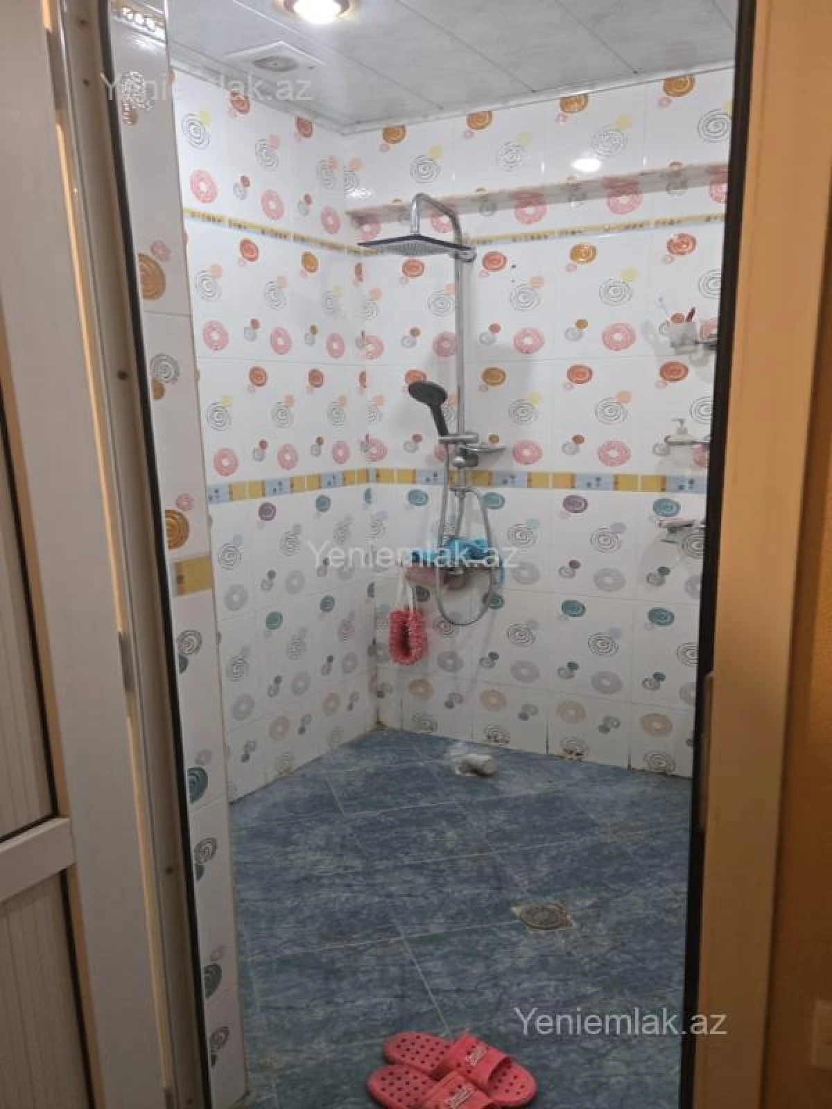Satılır 3 otaqlı köhnə tikili 80 m²