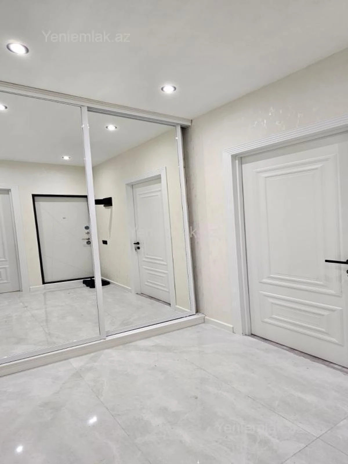 Satılır 3 otaqlı köhnə tikili 73 m²