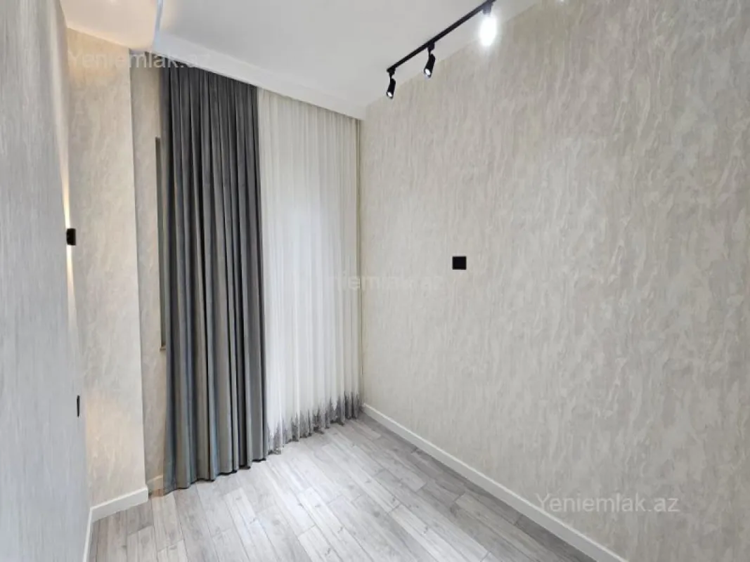 Satılır 3 otaqlı köhnə tikili 73 m²