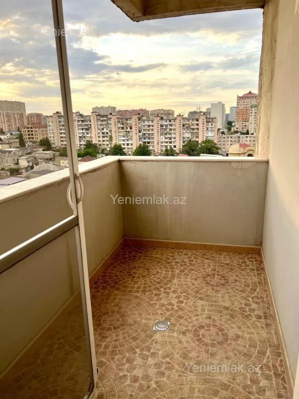 Satılır 3 otaqlı yeni tikili 120 m²