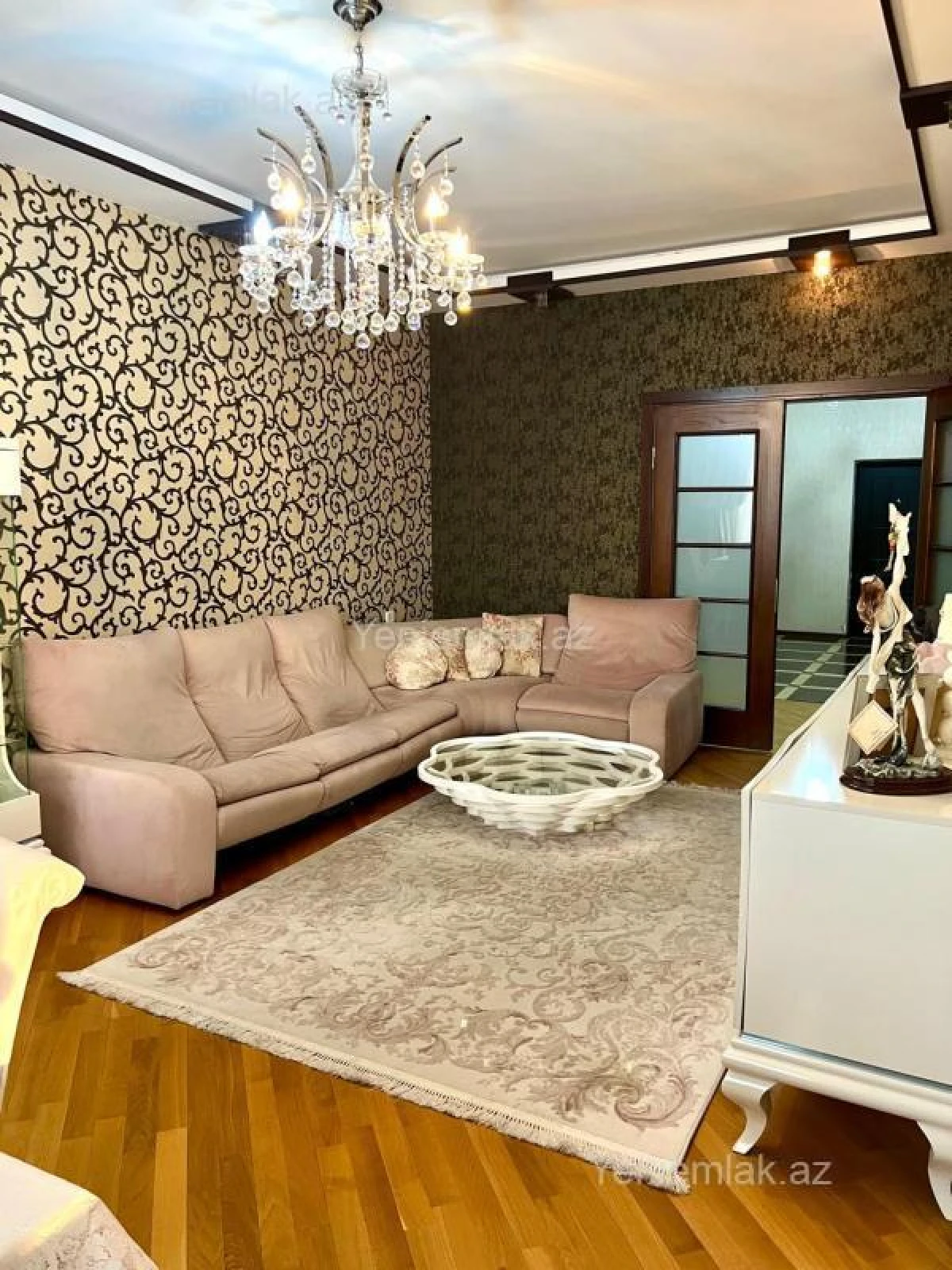 Satılır 3 otaqlı yeni tikili 120 m²