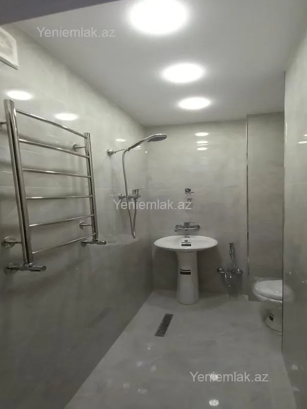 Satılır 2 otaqlı yeni tikili 47 m²