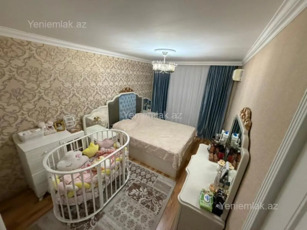 Satılır 4 otaqlı köhnə tikili 90 m²