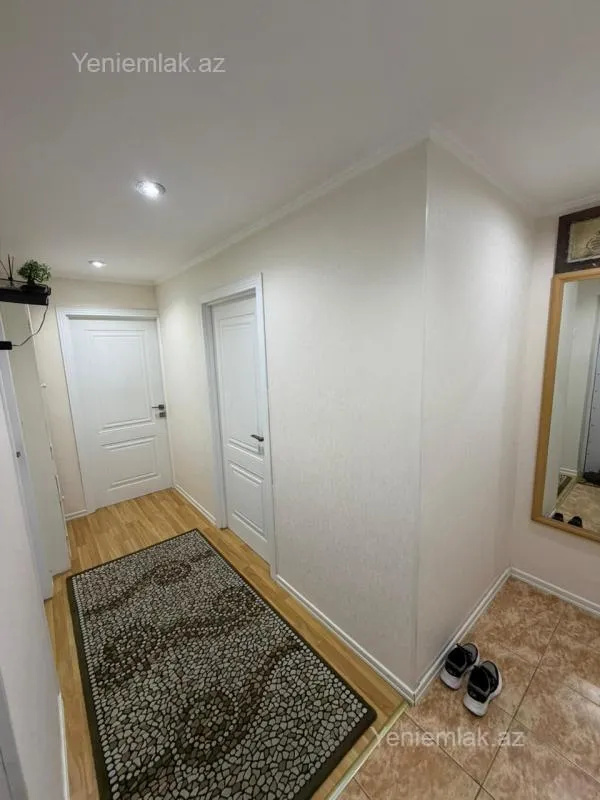 Satılır 4 otaqlı köhnə tikili 90 m²