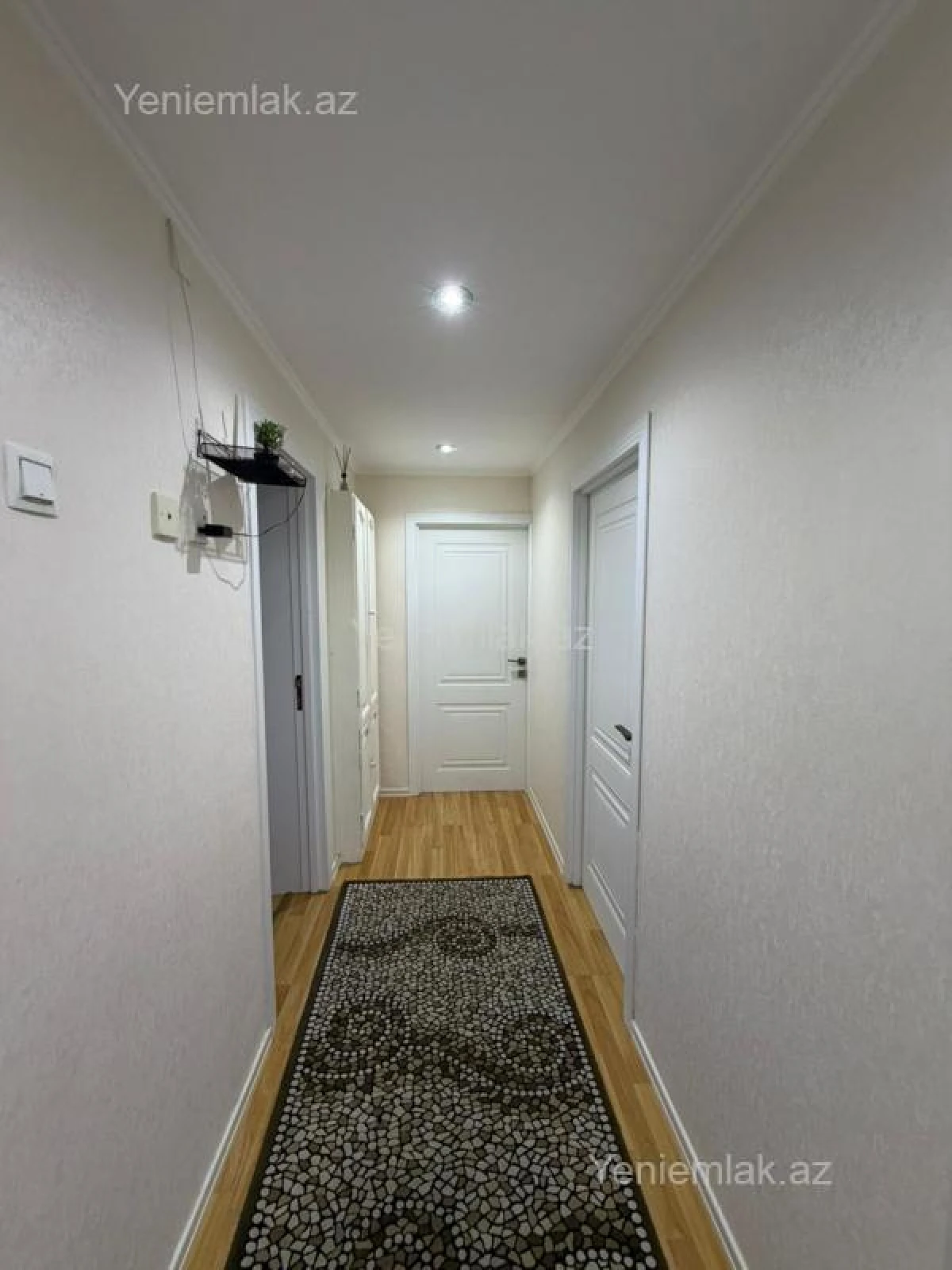 Satılır 4 otaqlı köhnə tikili 90 m²