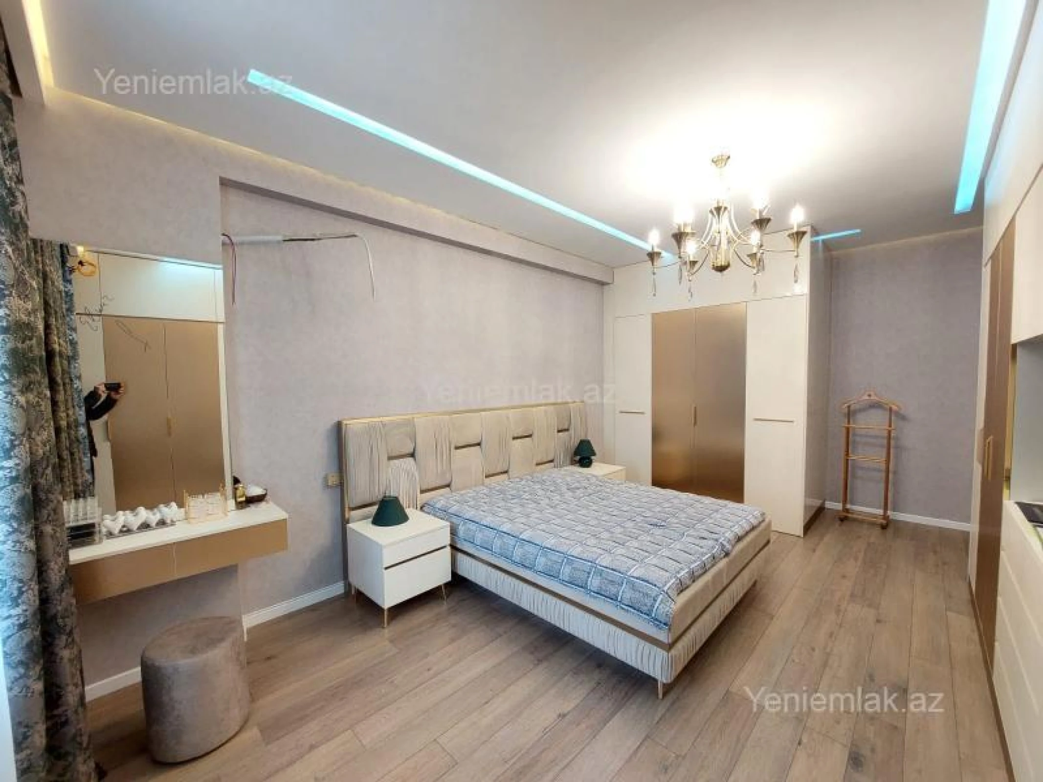 Satılır 3 otaqlı yeni tikili 105 m²