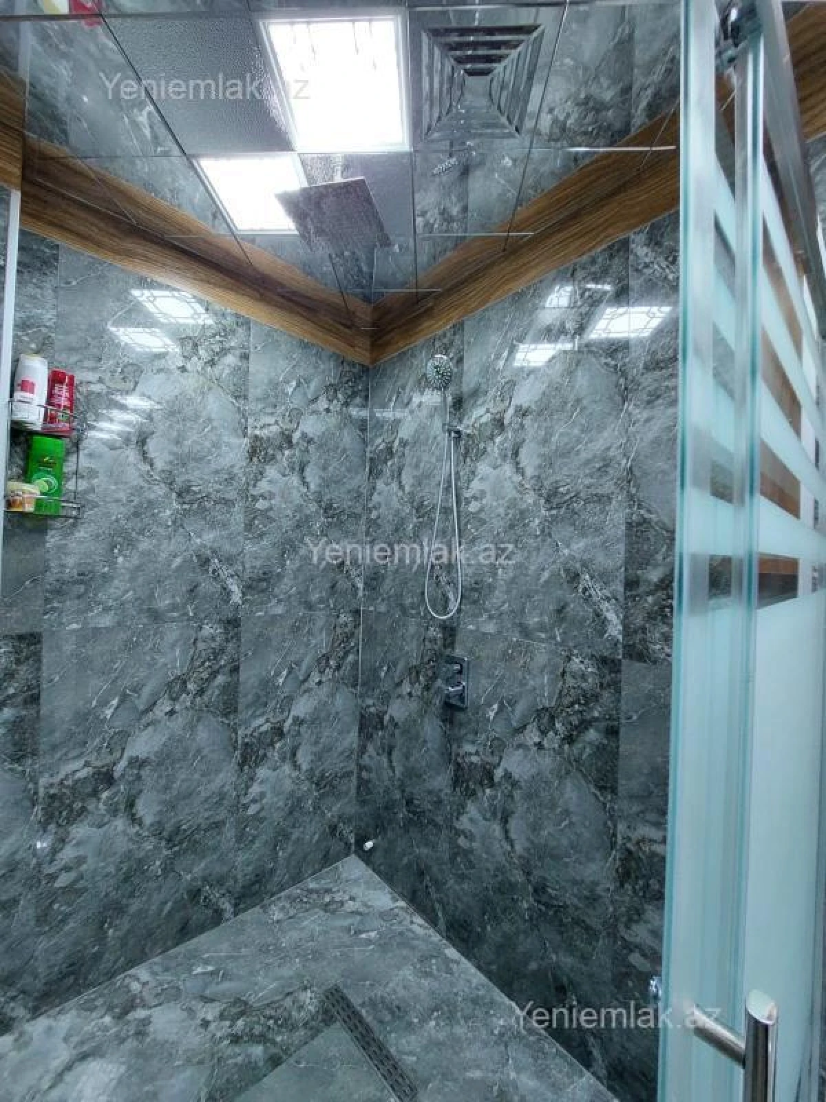 Satılır 3 otaqlı yeni tikili 105 m²