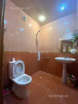 Satılır 3 otaqlı yeni tikili 150 m²