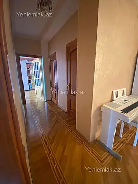 Satılır 3 otaqlı yeni tikili 150 m²