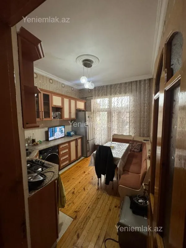 Satılır 2 otaqlı yeni tikili 80 m²