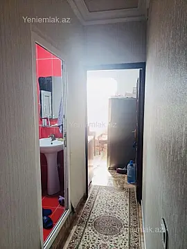 Satılır 4 otaqlı köhnə tikili 100 m²