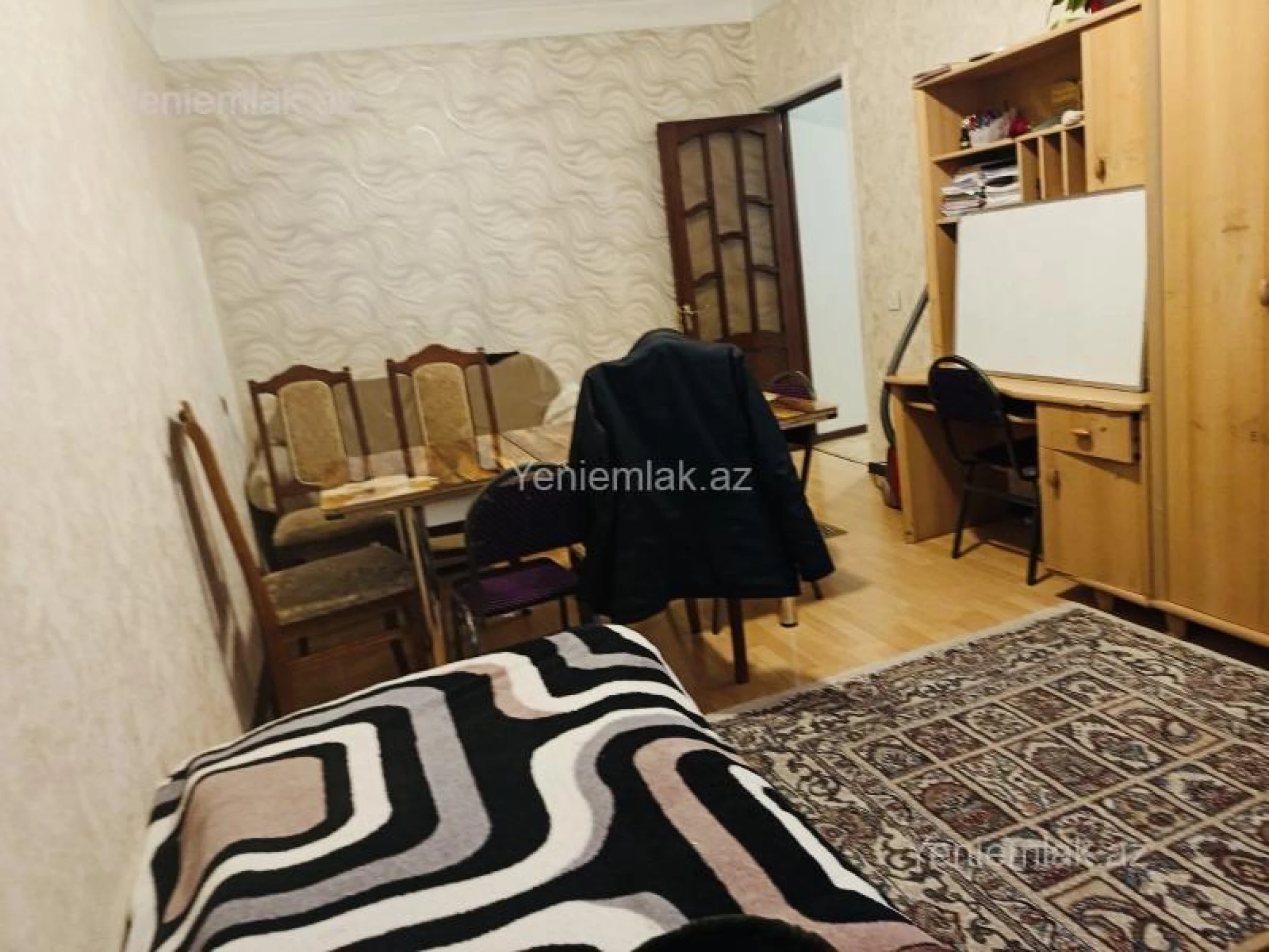 Satılır 4 otaqlı köhnə tikili 100 m²