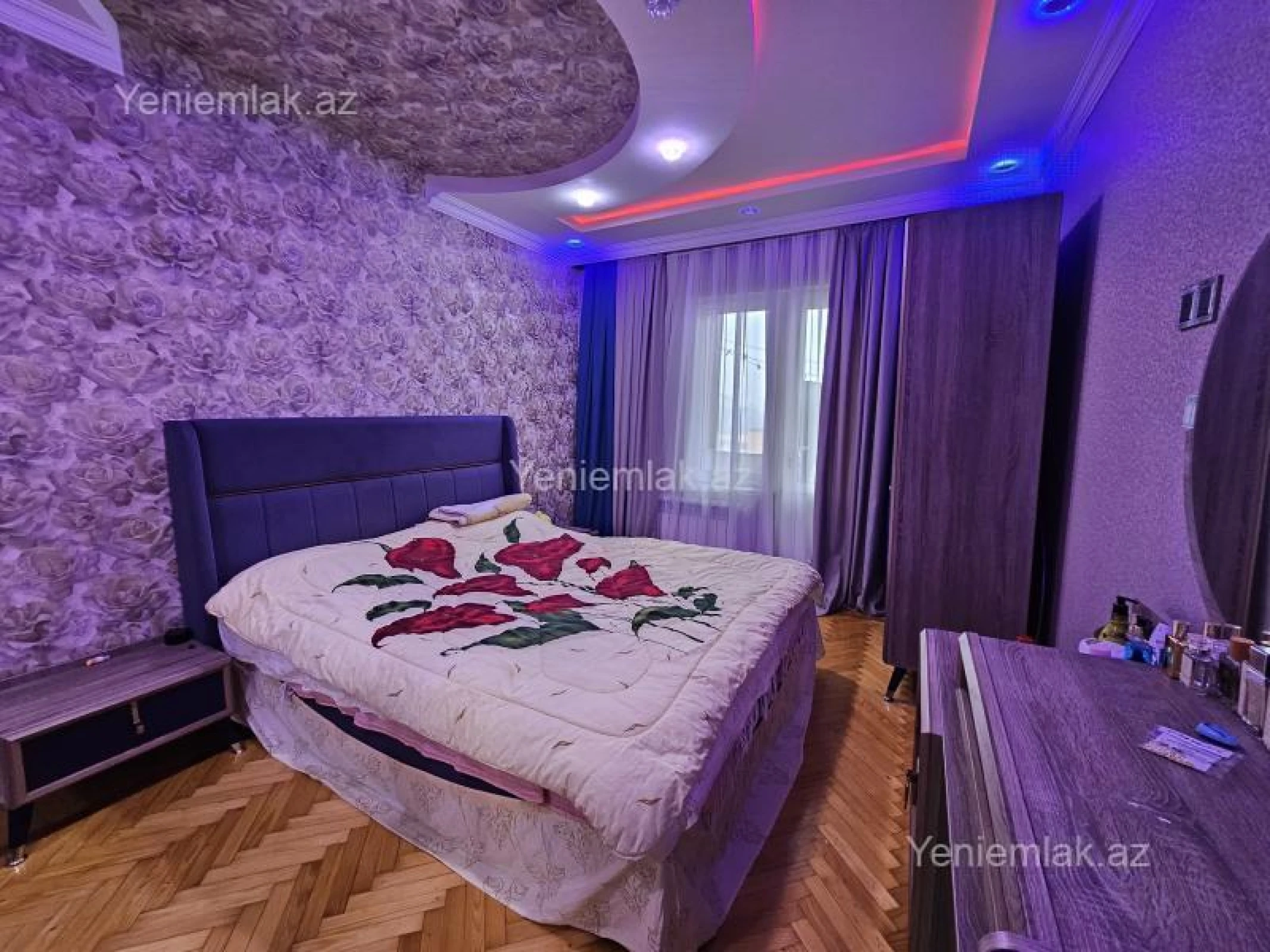 Satılır 3 otaqlı köhnə tikili 75 m²