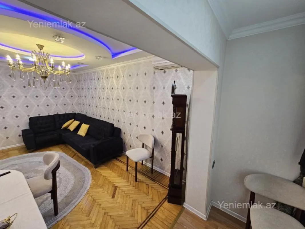 Satılır 3 otaqlı köhnə tikili 75 m²