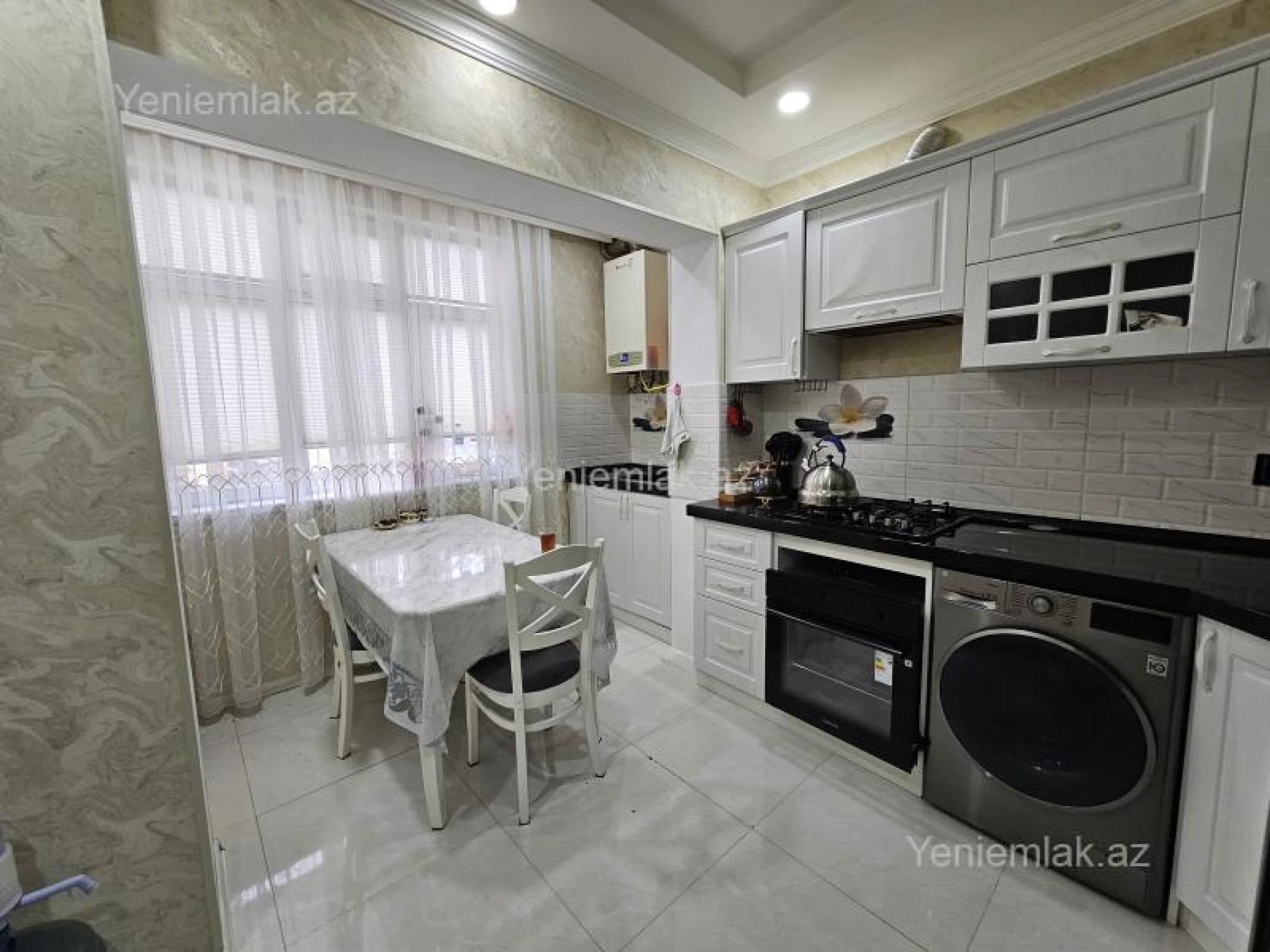 Satılır 3 otaqlı köhnə tikili 75 m²