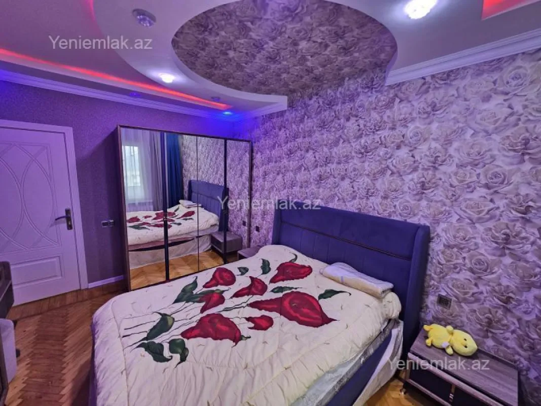 Satılır 3 otaqlı köhnə tikili 75 m²