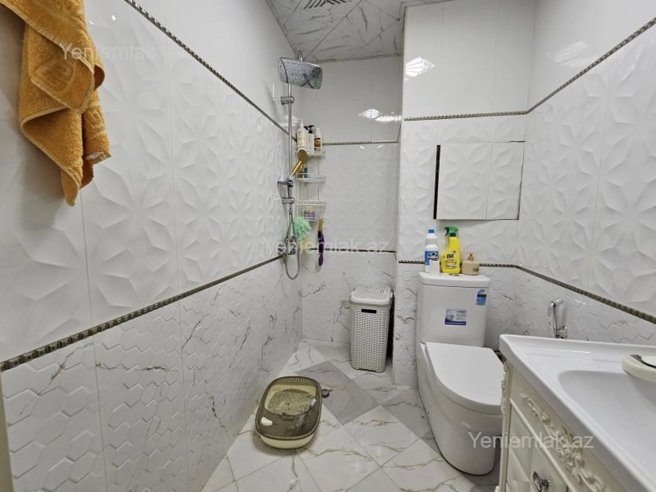 Satılır 3 otaqlı köhnə tikili 75 m²