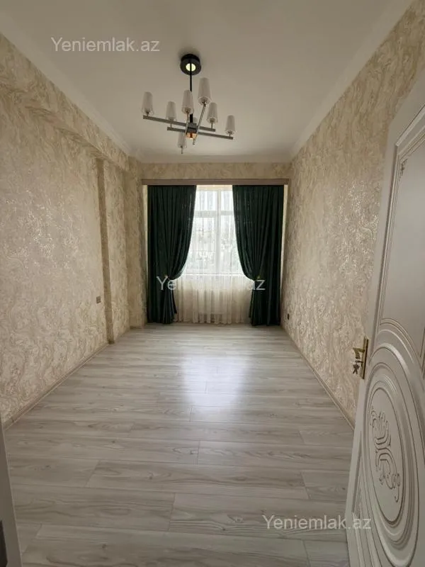 Satılır 3 otaqlı yeni tikili 80 m²