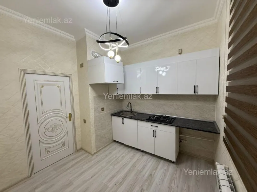Satılır 3 otaqlı yeni tikili 80 m²