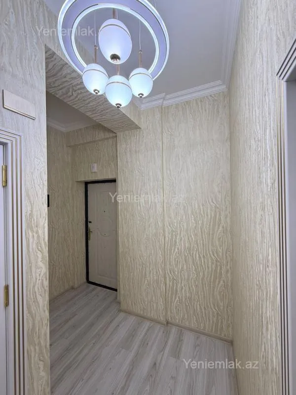 Satılır 3 otaqlı yeni tikili 80 m²