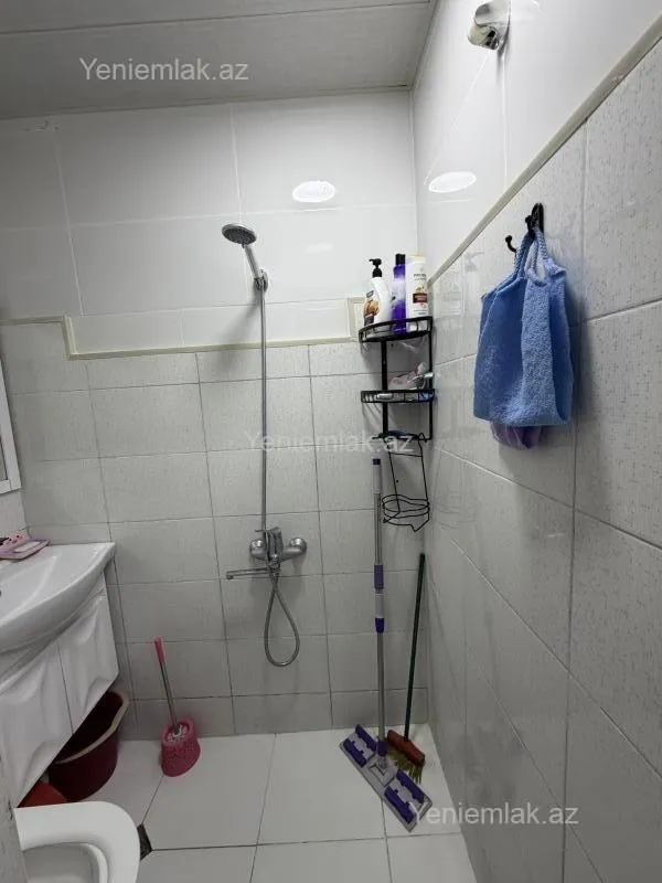 Satılır 2 otaqlı köhnə tikili 40 m²