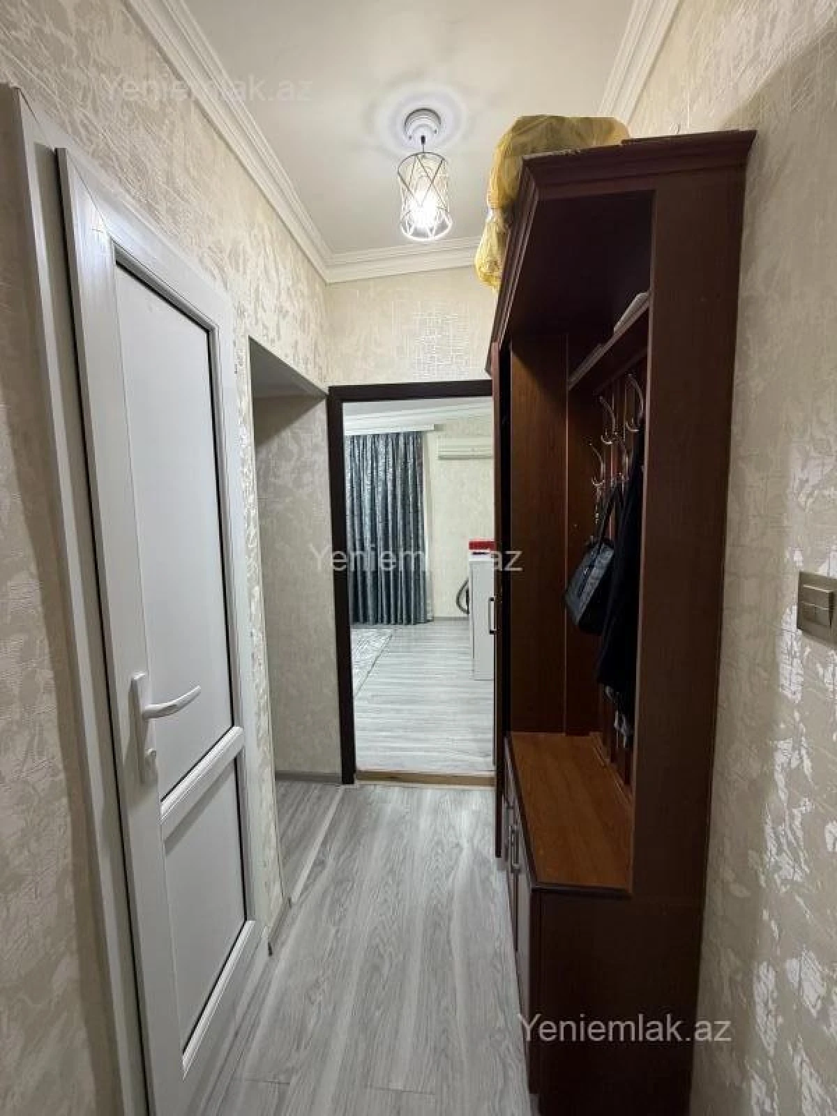 Satılır 2 otaqlı köhnə tikili 40 m²