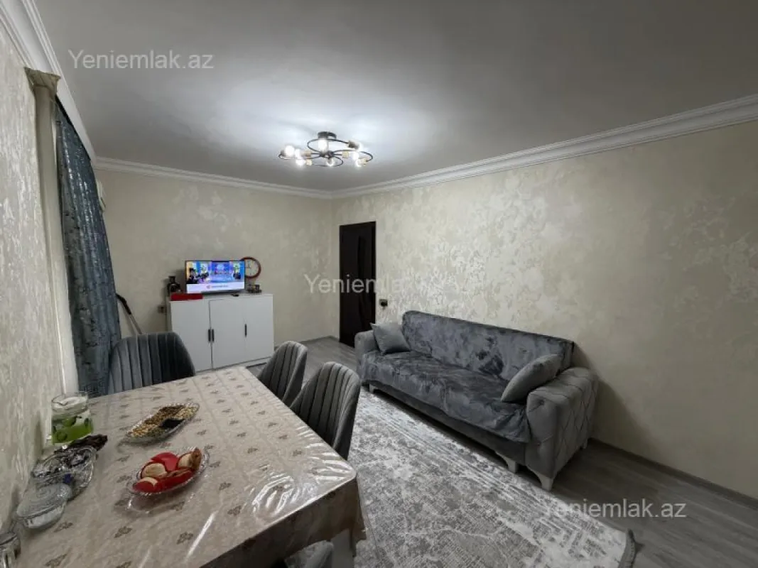 Satılır 2 otaqlı köhnə tikili 40 m²