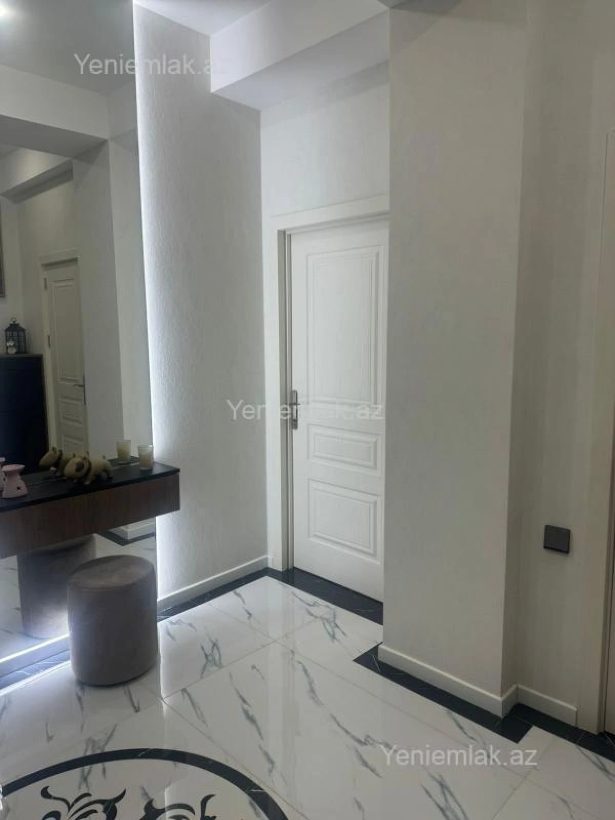 Satılır 3 otaqlı yeni tikili 105 m²
