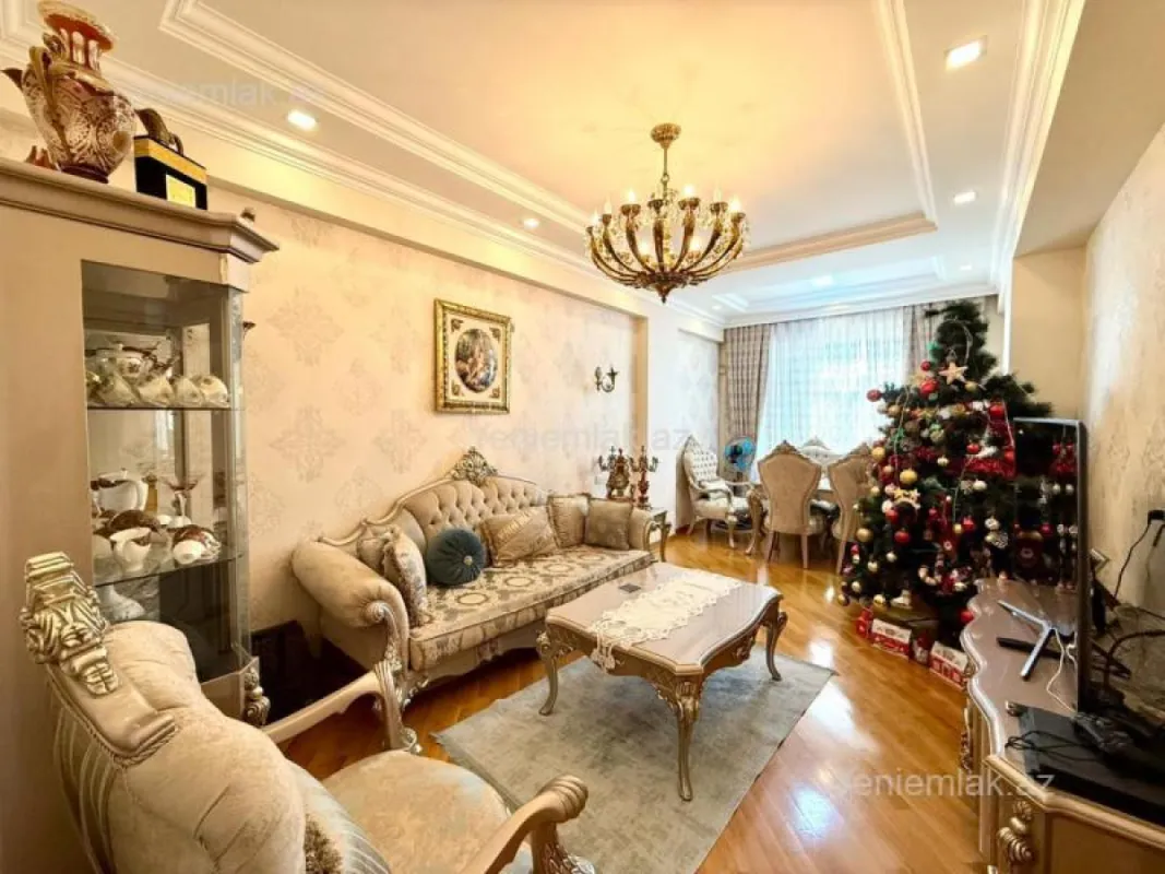 Satılır 3 otaqlı yeni tikili 100 m²