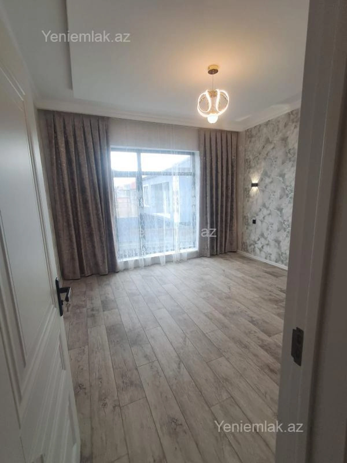 Satılır 4 otaqlı həyət evi 145 m²