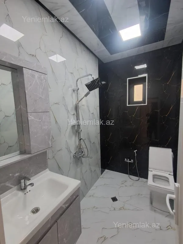 Satılır 4 otaqlı həyət evi 145 m²