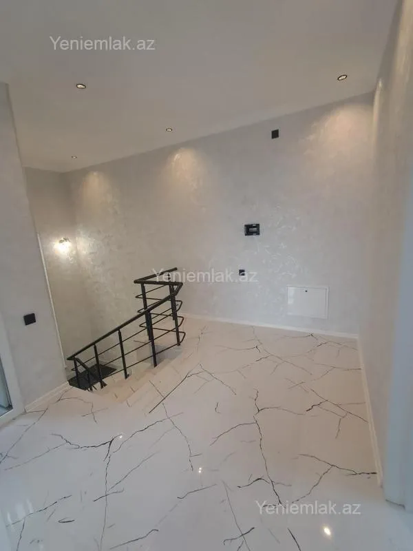 Satılır 4 otaqlı həyət evi 145 m²