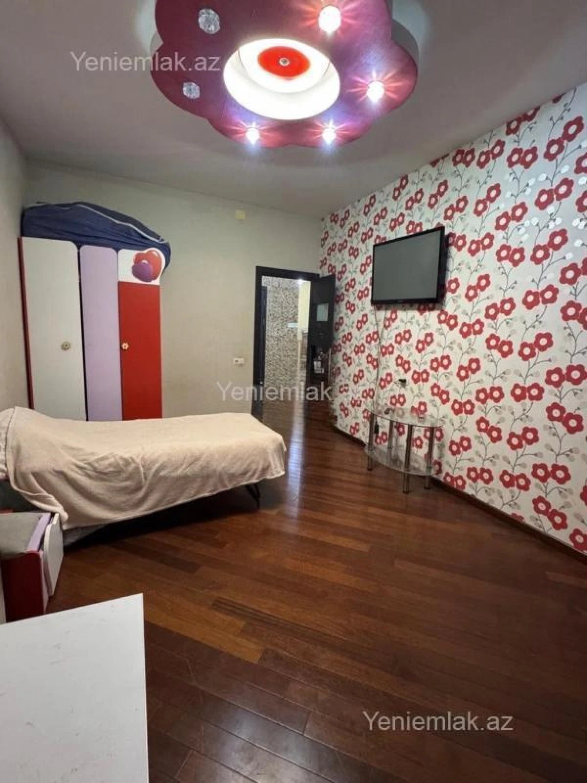 Satılır 4 otaqlı yeni tikili 187 m²