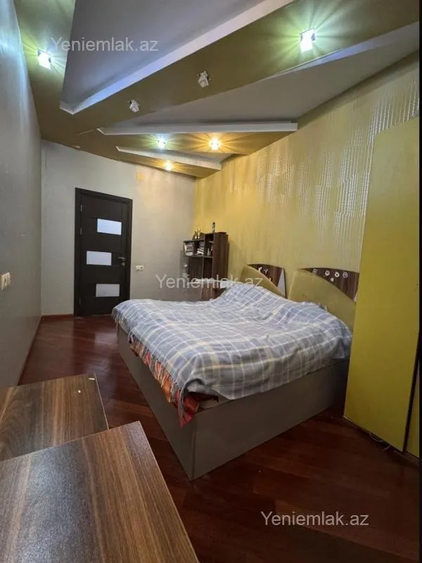 Satılır 4 otaqlı yeni tikili 187 m²