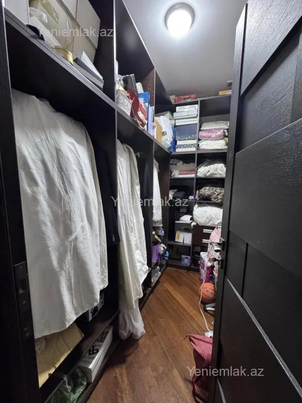 Satılır 4 otaqlı yeni tikili 187 m²