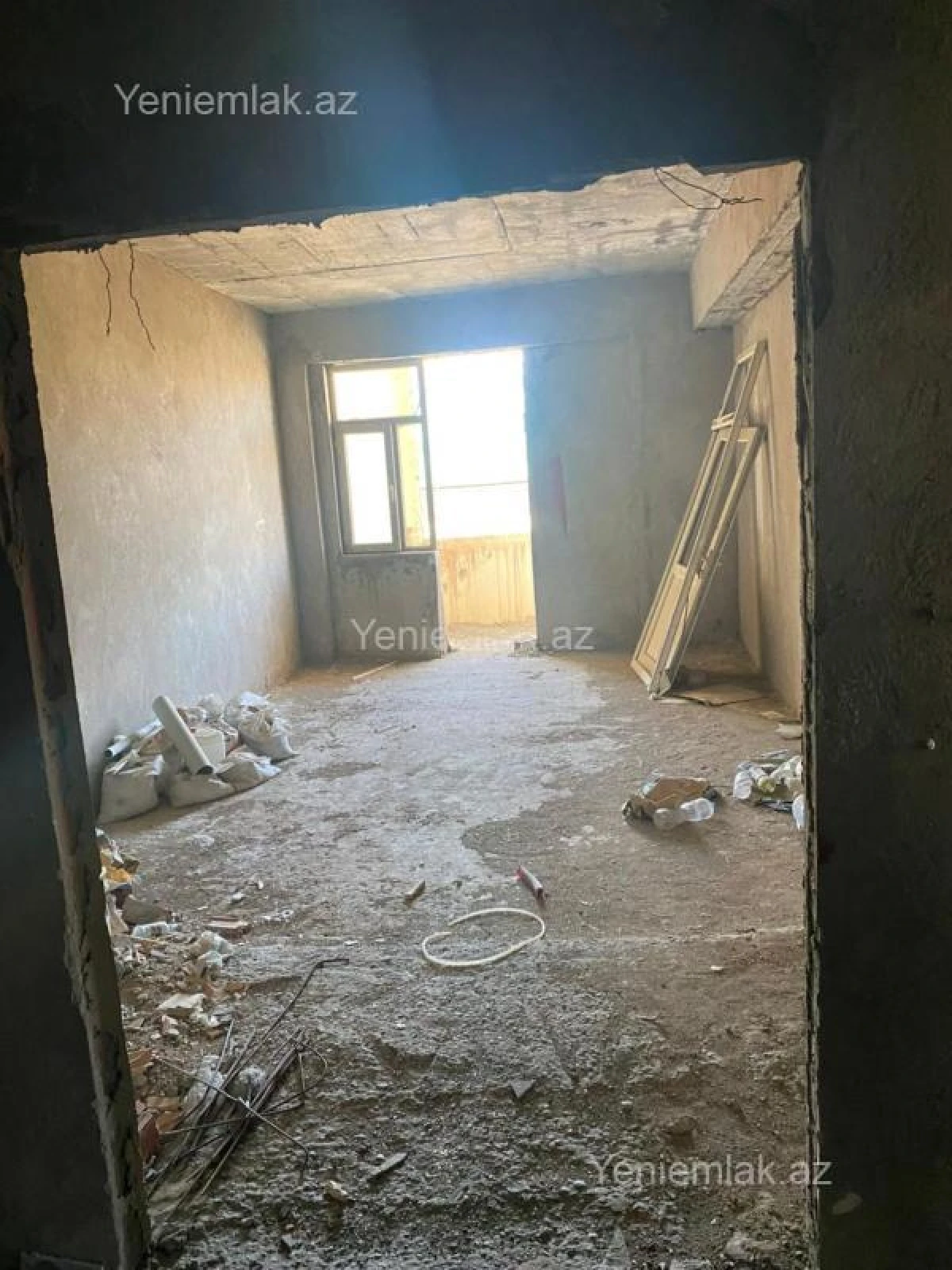 Satılır 3 otaqlı yeni tikili 135 m²