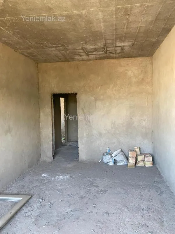 Satılır 3 otaqlı yeni tikili 135 m²