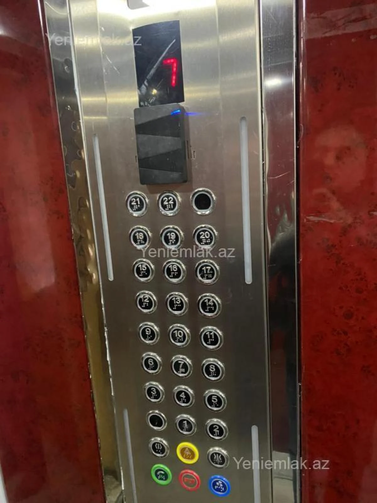 Satılır 3 otaqlı yeni tikili 135 m²