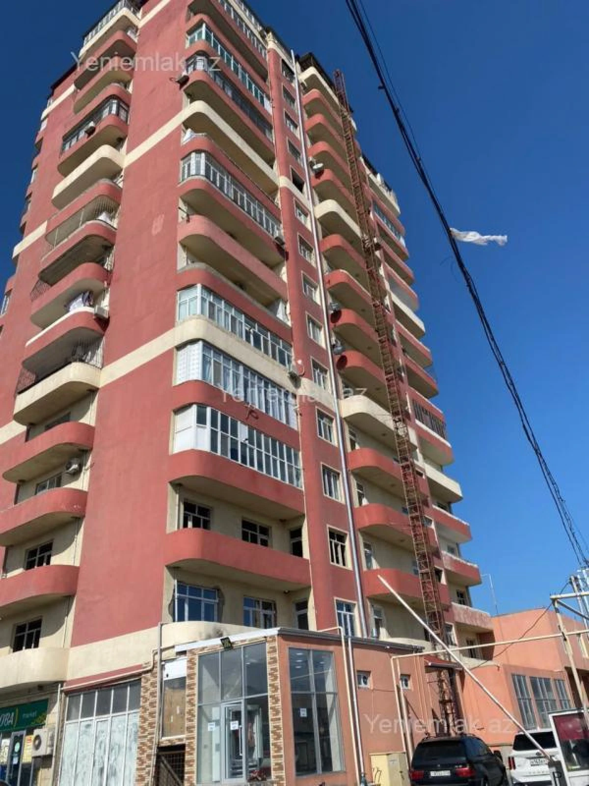 Satılır 3 otaqlı yeni tikili 135 m²