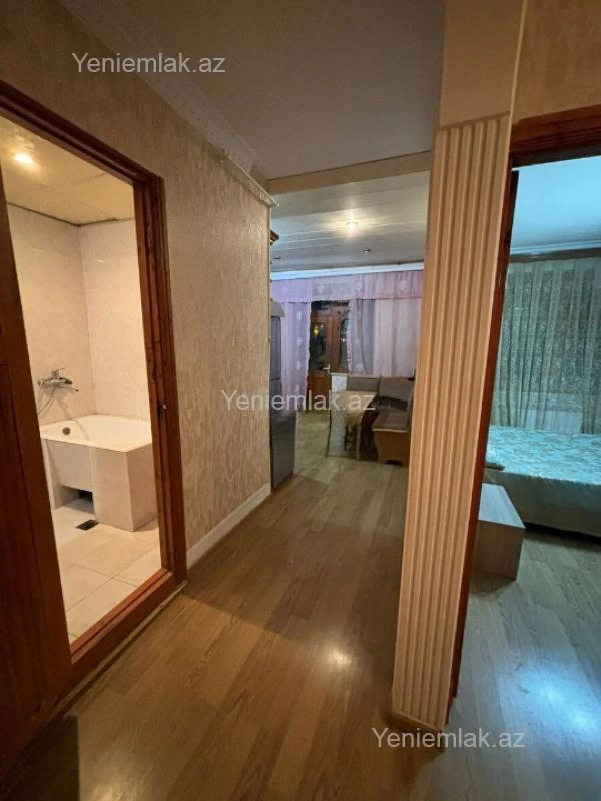Satılır 3 otaqlı köhnə tikili 90 m²
