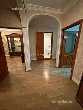 Satılır 3 otaqlı köhnə tikili 90 m²