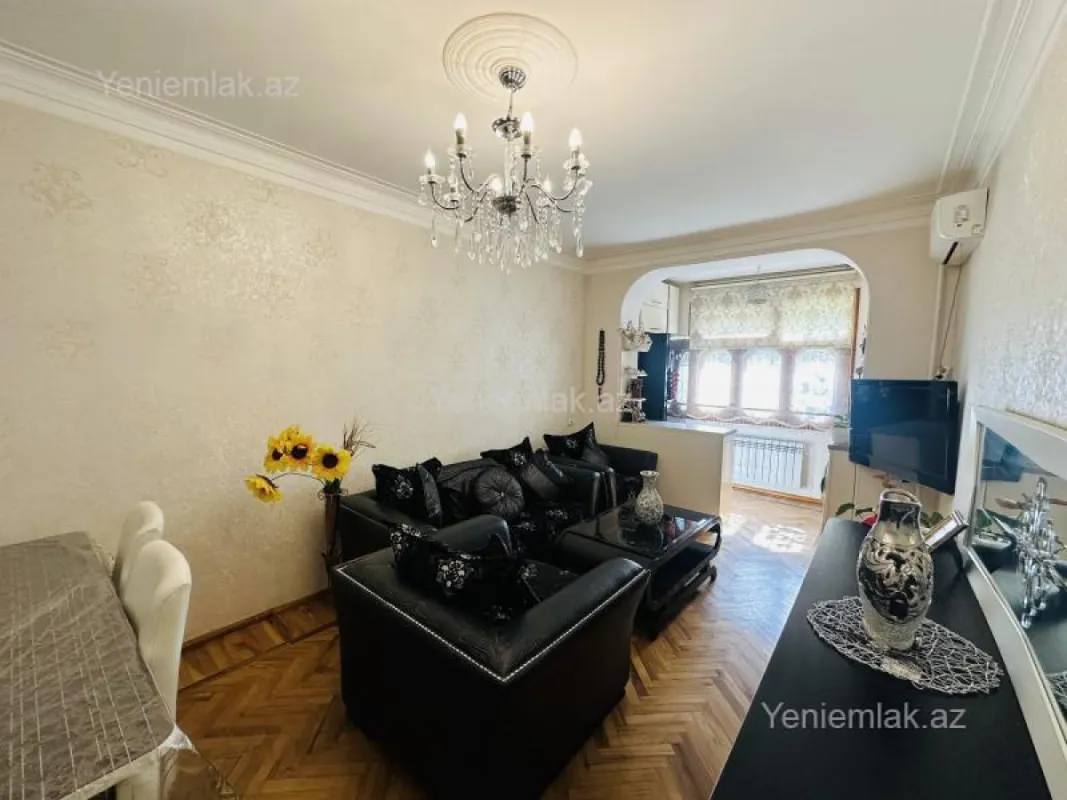 Satılır 3 otaqlı köhnə tikili 60 m²