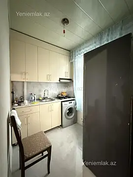 Satılır 2 otaqlı köhnə tikili 55 m²