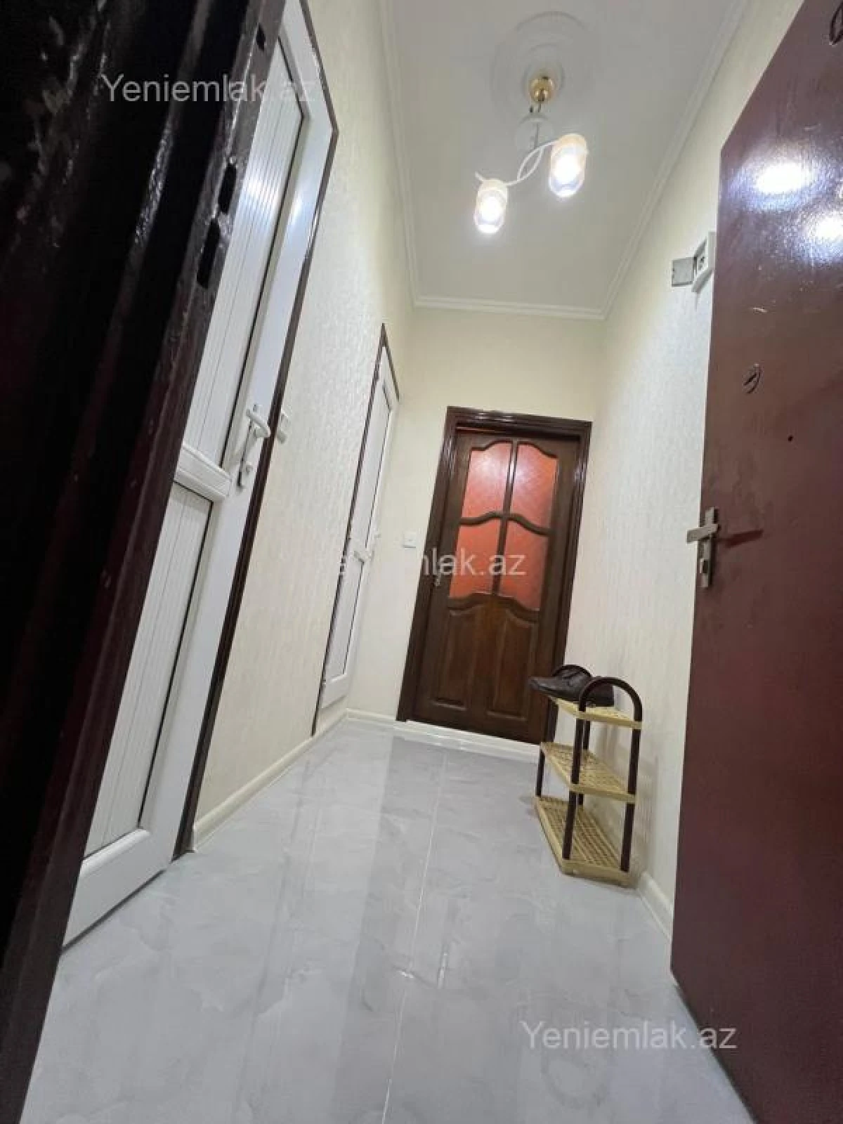 Satılır 2 otaqlı köhnə tikili 55 m²