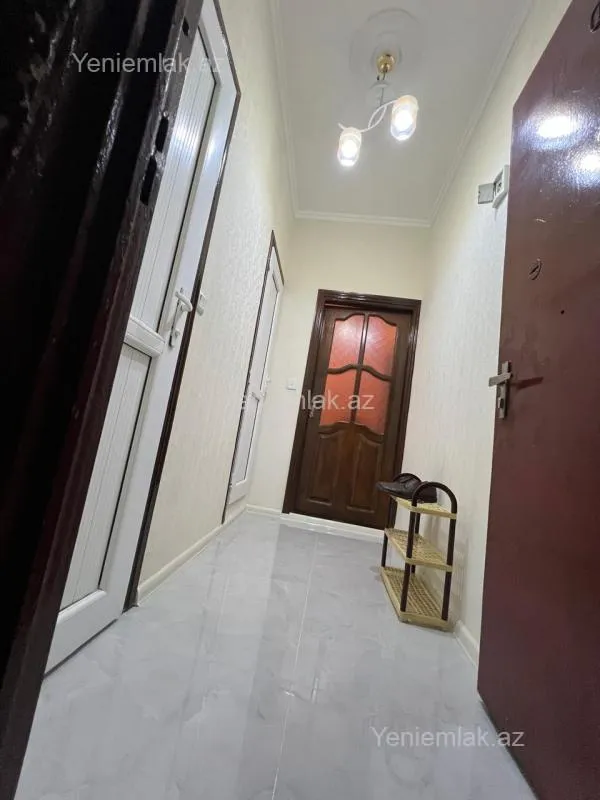 Satılır 2 otaqlı köhnə tikili 55 m²
