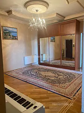 Satılır 3 otaqlı yeni tikili 150 m²